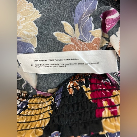 Band of the Free NWT Camille Berry Floral Crossover Tie Crop Top Bishop Sleeve - Picture 9 of 13